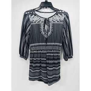 Romper Women's Size M Black White 3/4 Sleeves Key hole Island Vacation Shorts
